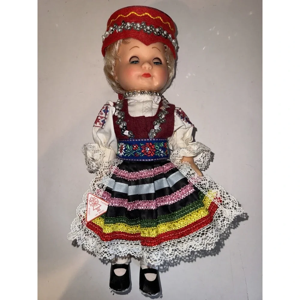 Beautiful Antique Lidova  Czech folk Doll Original Outfit